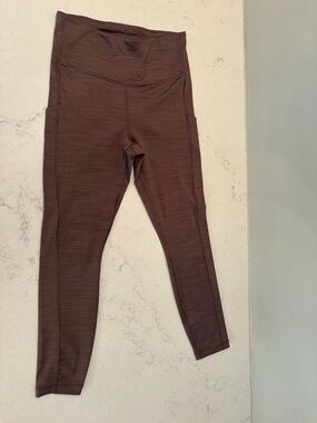 Athleta Ultimate Stash 7/8 Tight Athletic Leggings in Mauve Brown